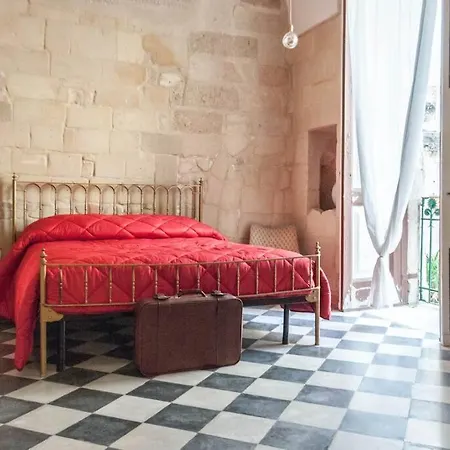 Casa Vacanze Donna Adelaide - Lecce Centro Storico Exterior foto