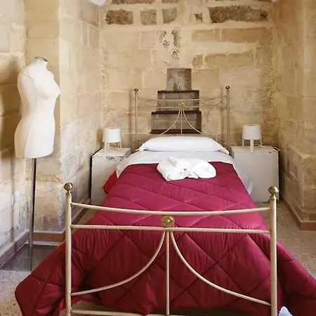 Casa Vacanze Donna Adelaide - Lecce Centro Storico Exterior foto
